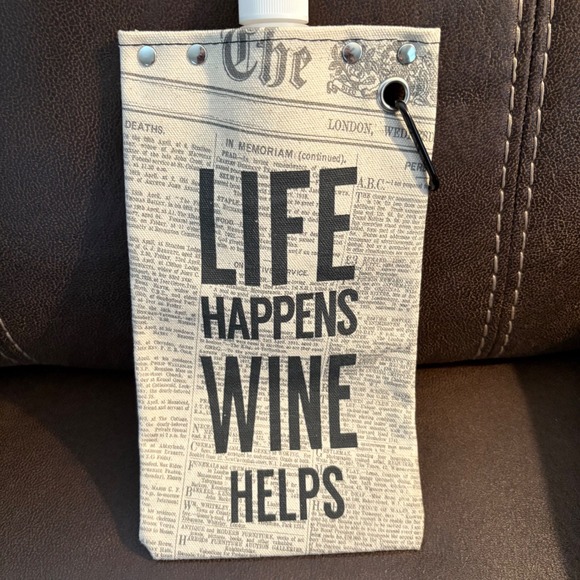 Tote-able USA Wine Flat Bottle Bag‎ Newspaper Print Life Happens - Picture 1 of 3